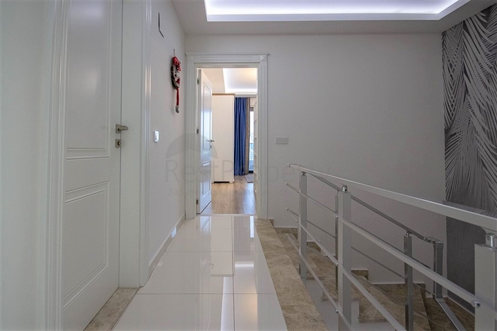 بنتهاوس 3+1 في منطقة محمودلار