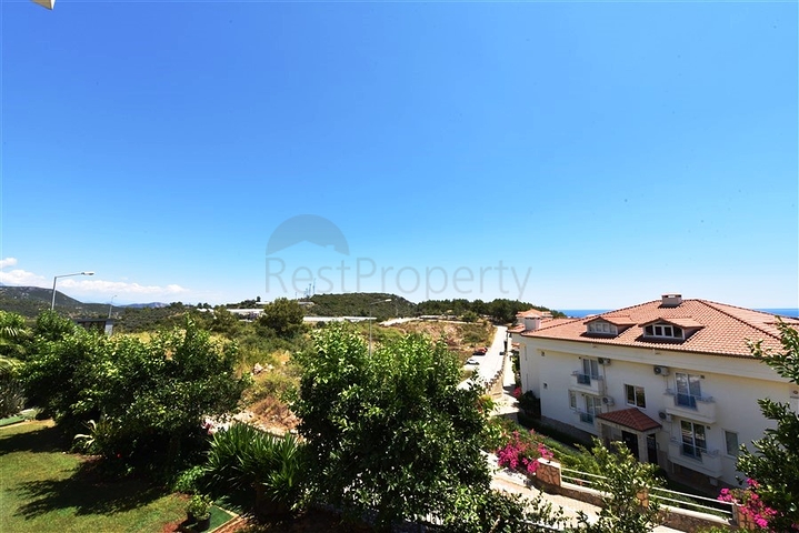 شقة 2+1 مطلة على البحر