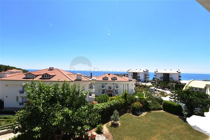 شقة 2+1 مطلة على البحر