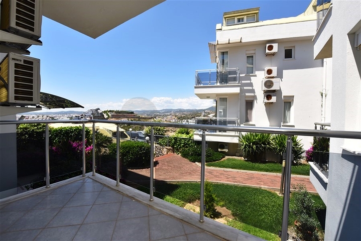 شقة 2+1 مطلة على البحر