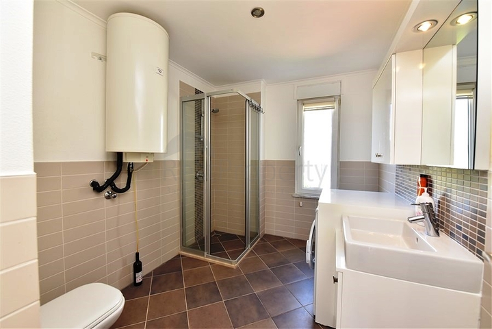 شقة 2+1 مطلة على البحر