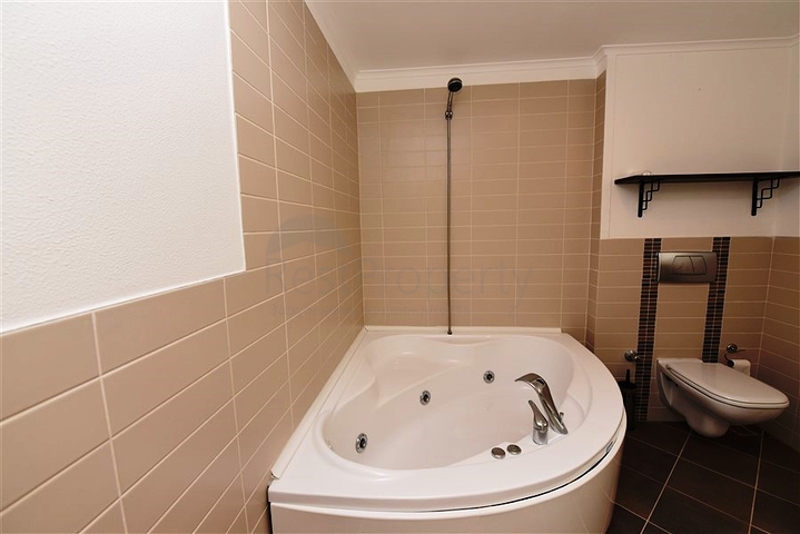 شقة 2+1 مطلة على البحر