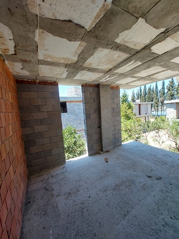 فلل جذابة محاطة بالطبيعة الخصبة