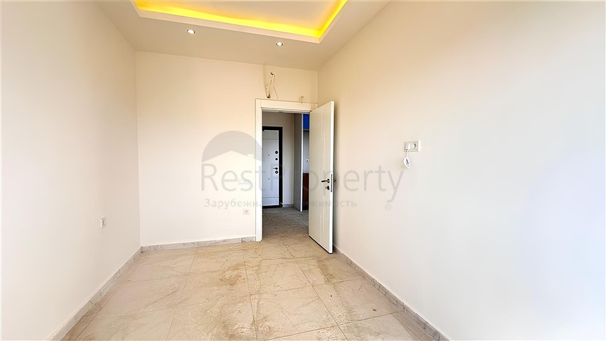 شقة جديدة بغرفة نوم واحدة في مجمع مع بنية تحتية ممتازة