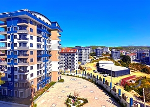 شقة جديدة بغرفة نوم واحدة في مجمع مع بنية تحتية ممتازة