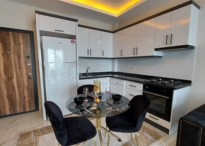 شقة 1+1 في منطقة محمودلار 