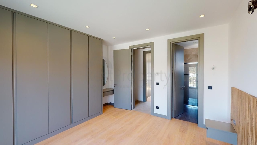 فيلات منعزلة مطلة على البحر