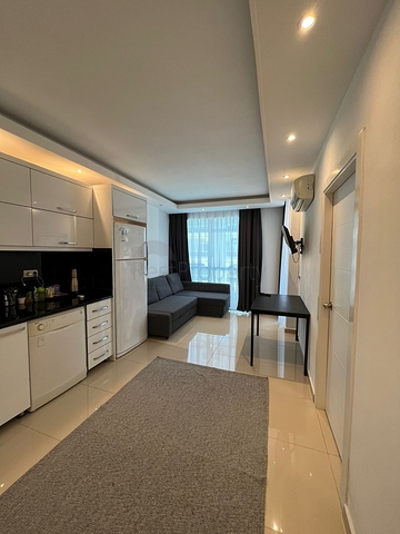 موقع مميز - شقة غرفتين وصالة ضمن مجمع سكني - جانب شاطئ كليوباترا / الانيا 