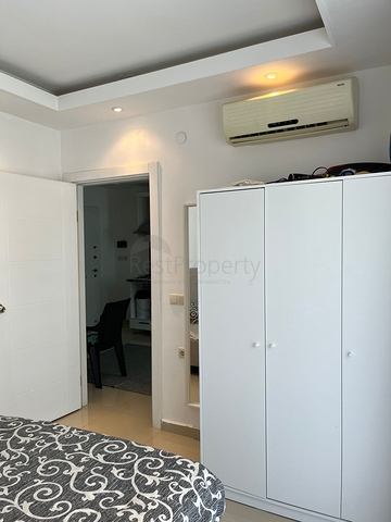 موقع مميز - شقة غرفتين وصالة ضمن مجمع سكني - جانب شاطئ كليوباترا / الانيا 