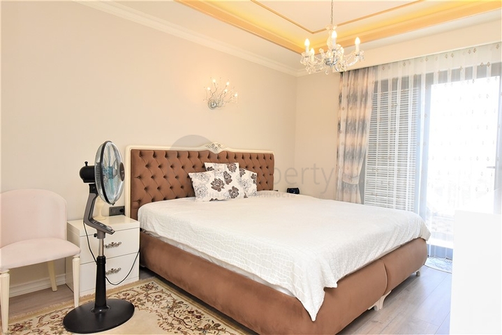 شقق 4+1 في مجمع فاخر 