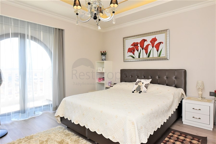 شقق 4+1 في مجمع فاخر 