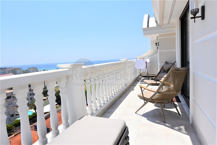 شقق 4+1 في مجمع فاخر 