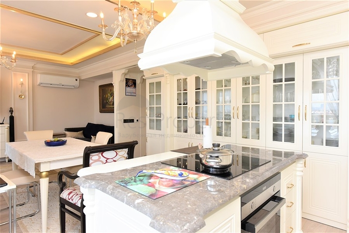 شقق 4+1 في مجمع فاخر 