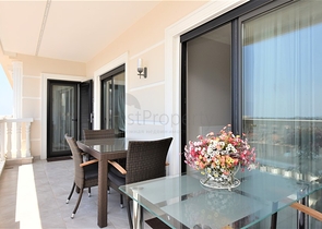 شقق 4+1 في مجمع فاخر 