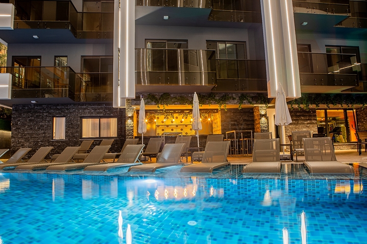 شقة أنيقة 1 + 1 في منطقة شاطئ كليوباترا