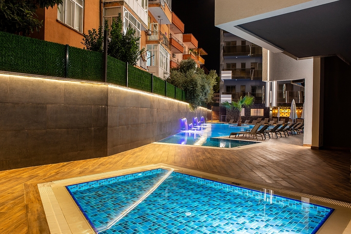 شقة أنيقة 1 + 1 في منطقة شاطئ كليوباترا