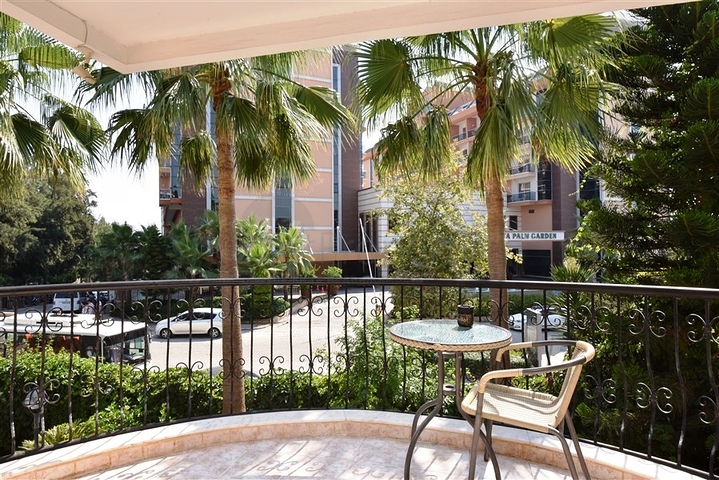 فيلا في منطقة كوناكلي