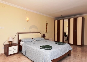 فيلا في منطقة كوناكلي