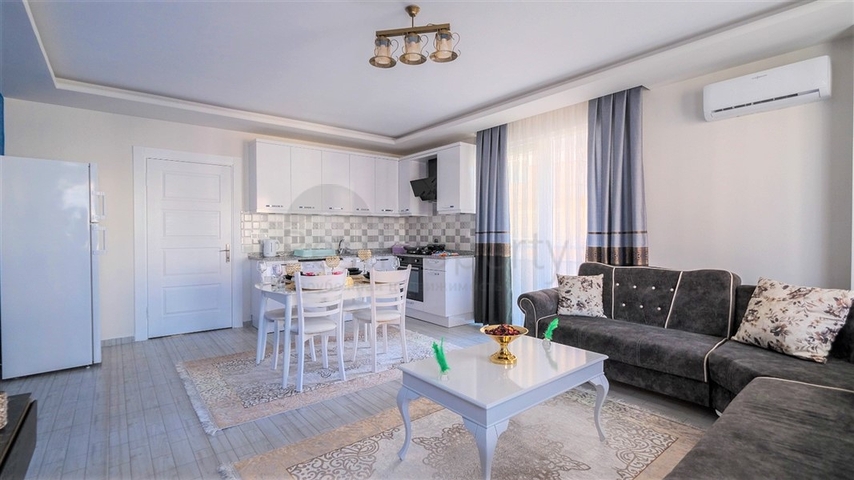 شقة بمساحة كبيرة في محمودلار