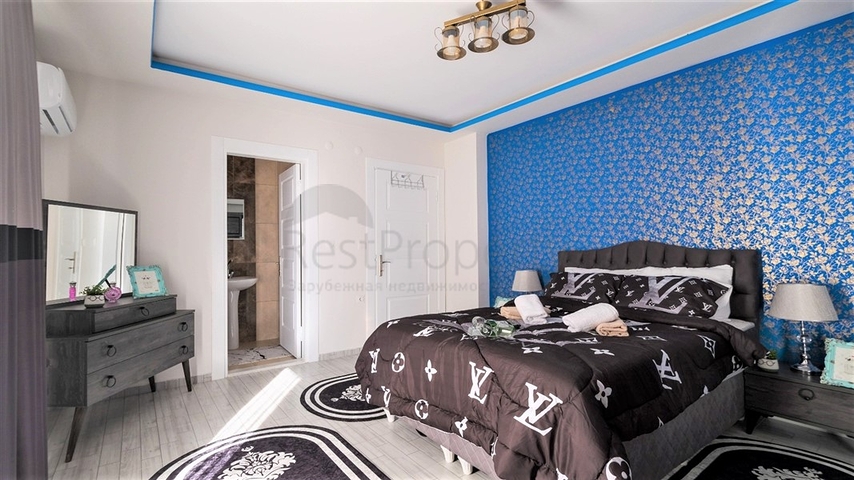 شقة بمساحة كبيرة في محمودلار