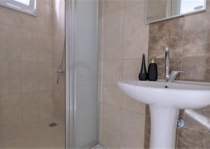 شقة بمساحة كبيرة في محمودلار