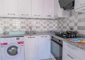 شقة بمساحة كبيرة في محمودلار