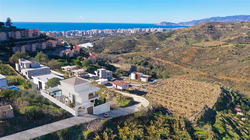 فيلا مطلة على البحر 5 + 1 في منطقة كارجيجاك