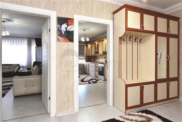 شقة 2+1 مع مطبخ منفصل في منطقة محمودلار