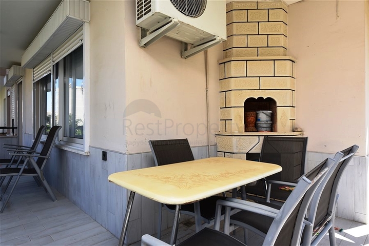 شقة 2+1 مع مطبخ منفصل في منطقة محمودلار