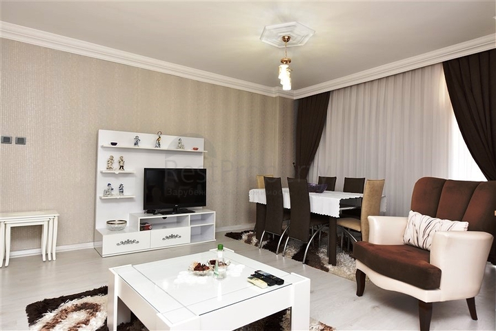 شقة 2+1 مع مطبخ منفصل في منطقة محمودلار