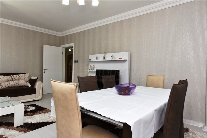 شقة 2+1 مع مطبخ منفصل في منطقة محمودلار