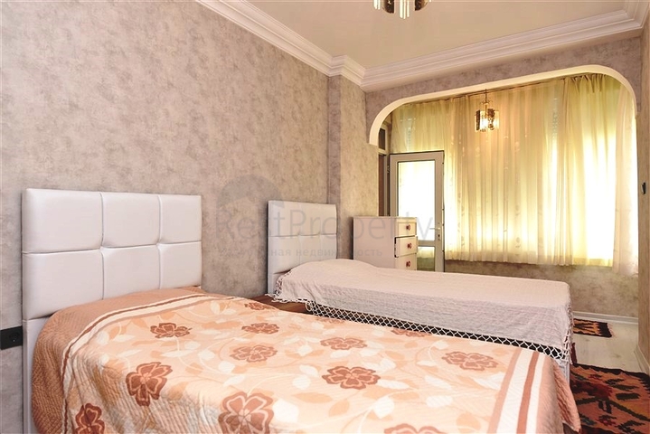 شقة 2+1 مع مطبخ منفصل في منطقة محمودلار