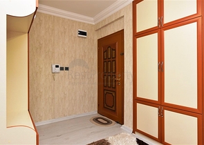 شقة 2+1 مع مطبخ منفصل في منطقة محمودلار