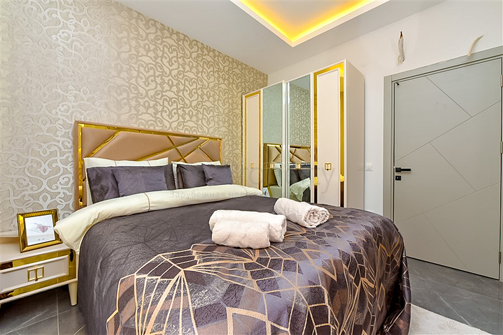 شقة 1+1 في أوبا في مجمع قيد الإنشاء 