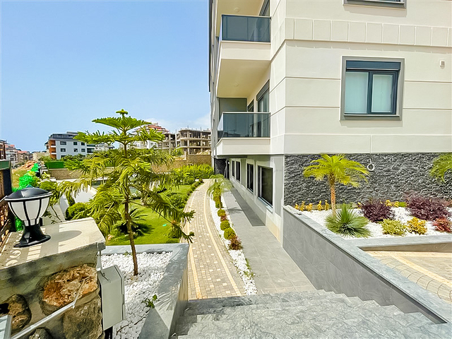 شقة 1+1 في أوبا في مجمع قيد الإنشاء 