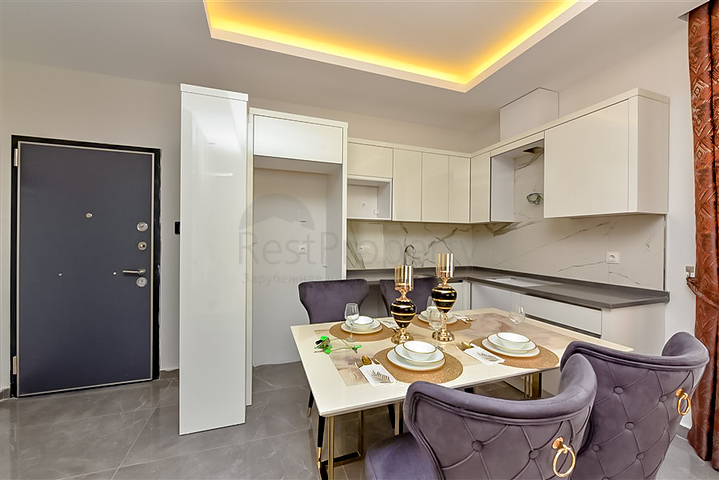 شقة 1+1 في أوبا في مجمع قيد الإنشاء 