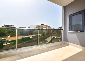 شقة 1+1 في أوبا في مجمع قيد الإنشاء 