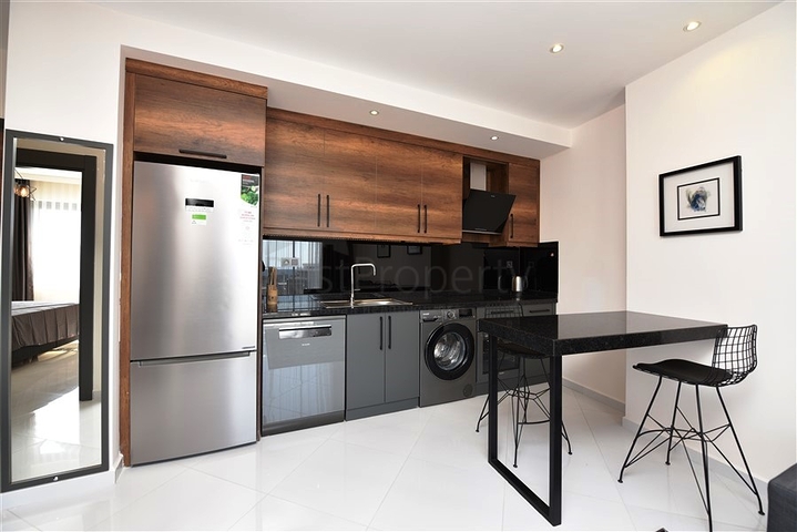 شقة فاخرة 1+1 في منطقة محمودلار