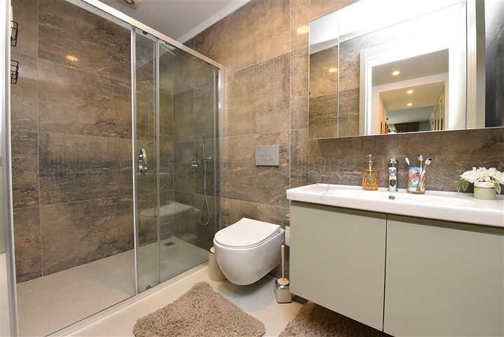 شقق واسعة في كيستل