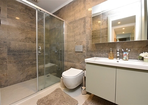 شقق واسعة في كيستل