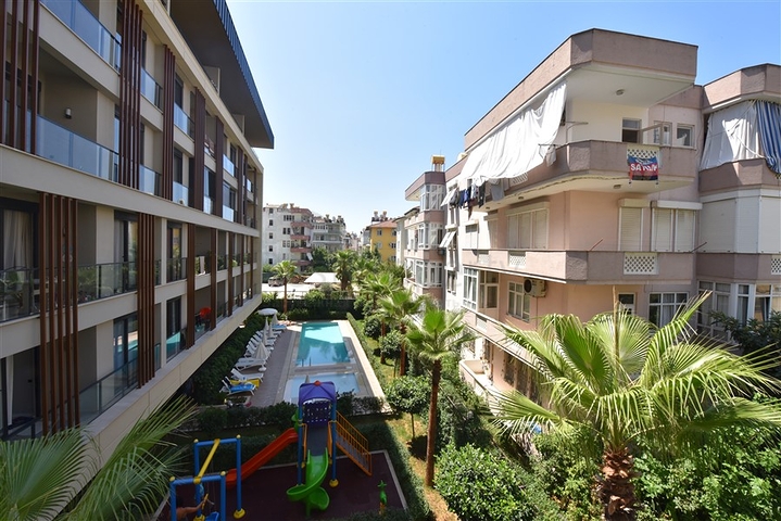 شقة للإيجار في وسط ألانيا