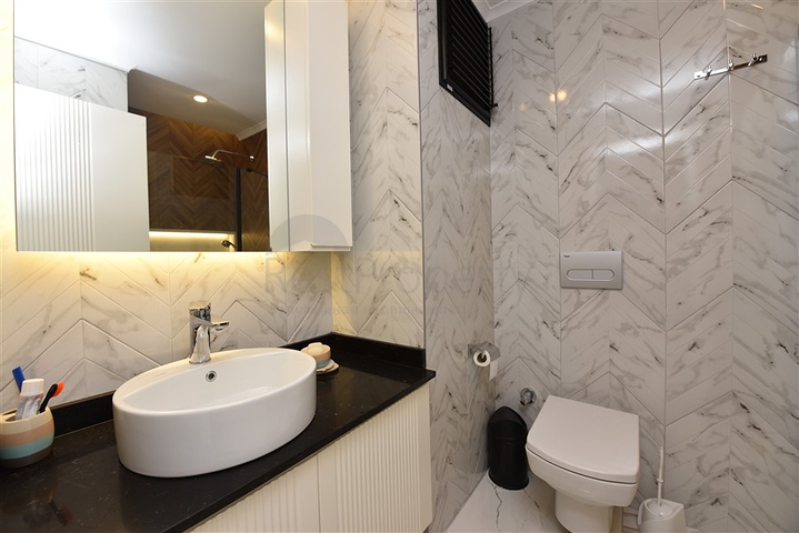 شقة للإيجار في وسط ألانيا