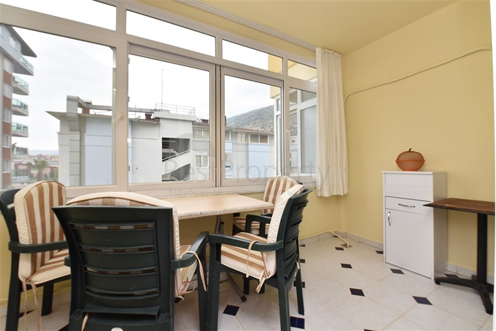 1 + 1 شقة للإيجار في وسط ألانيا