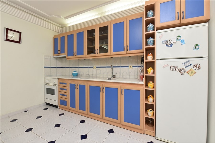 1 + 1 شقة للإيجار في وسط ألانيا