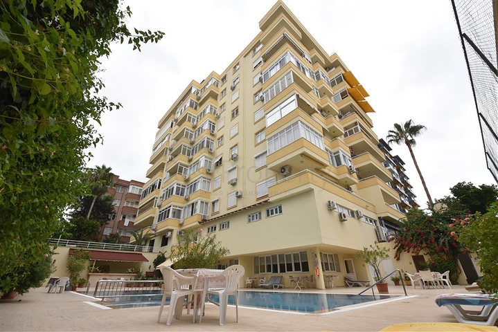 1 + 1 شقة للإيجار في وسط ألانيا