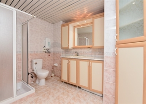 1 + 1 شقة للإيجار في وسط ألانيا