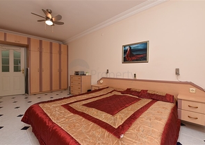 1 + 1 شقة للإيجار في وسط ألانيا