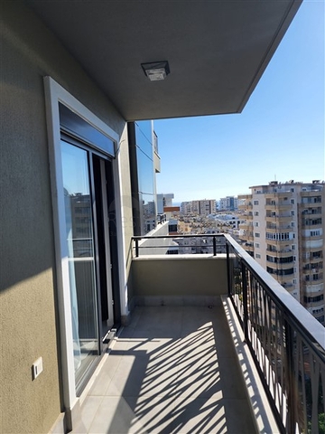 شقق 1+1 في مجمع حديث جديد