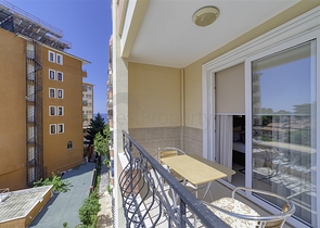 شقة 2 + 1 على الساحل الأول في محمودلار