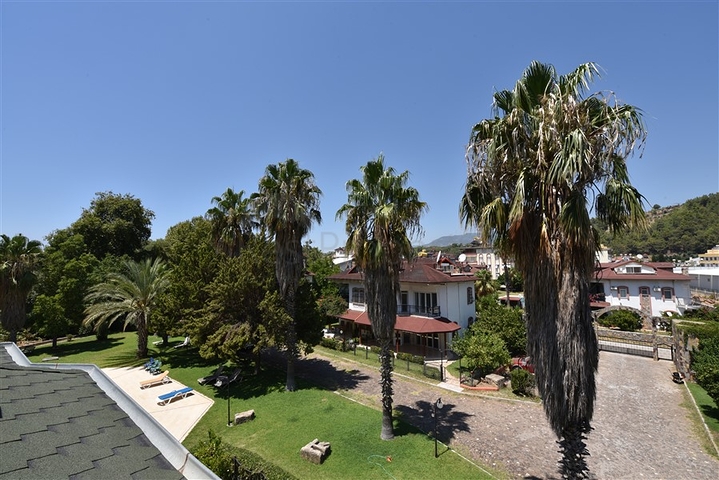 فيلا فسيحة 7 + 1 في منطقة كيستيل